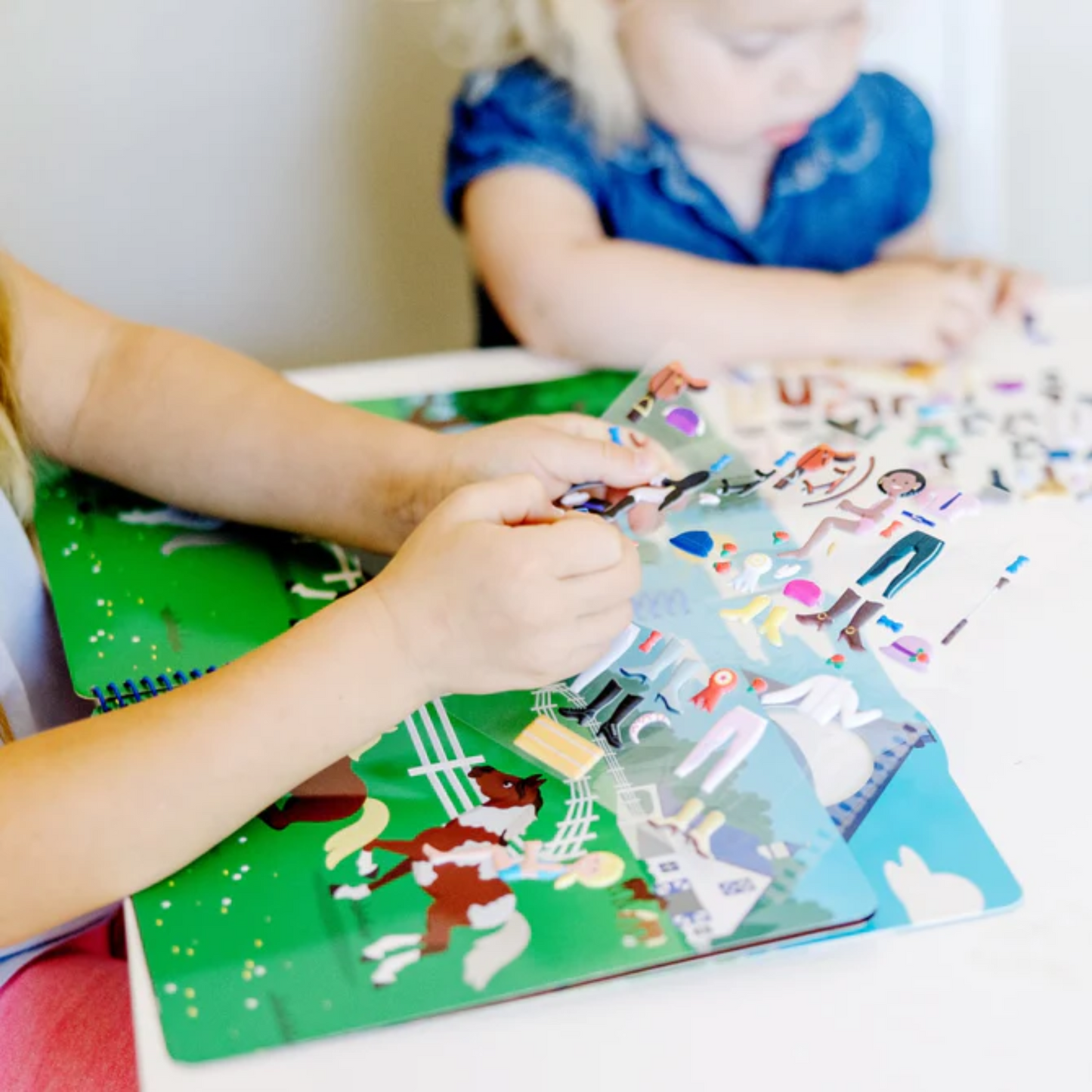 Melissa & Doug - Reusable Puffy Sticker Deluxe - Horse Scene
