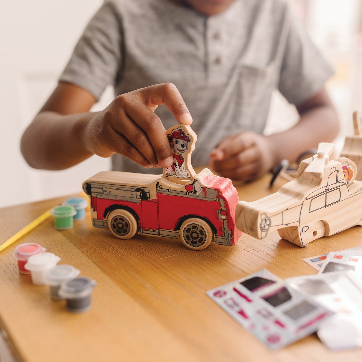 Melissa & Doug - Paw Patrol - DYO Wooden Vehicles Craft Kit