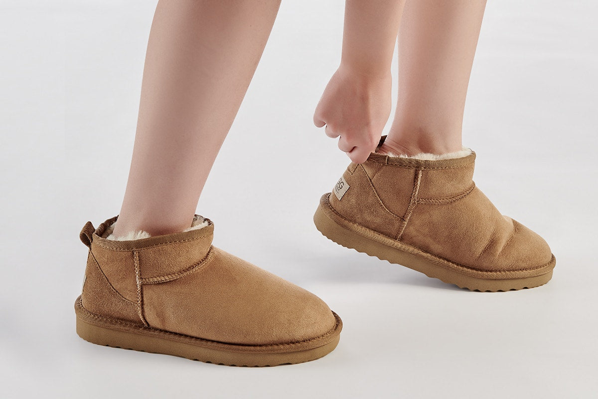 UGG Outback Premium Sheepskin Ultra Mini Boot (Chestnut)
