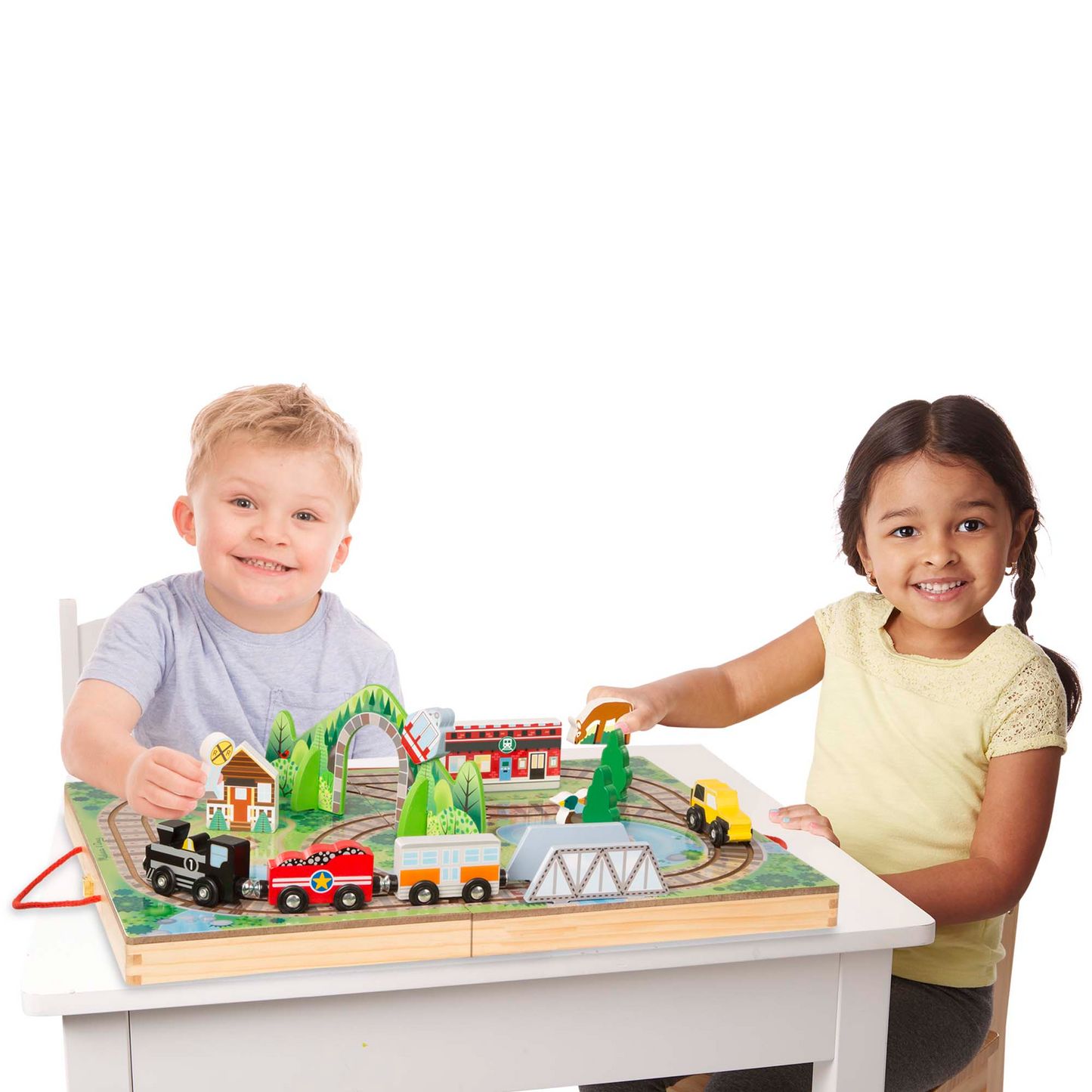 Melissa & Doug - Take-Along Railroad